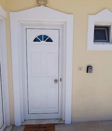 Verano Oasis Apartment_near The Sea-free Parking *